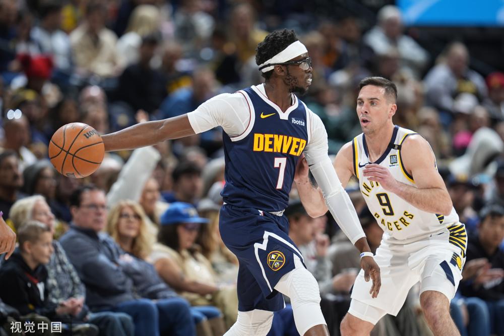 这位来自斯 这位来自斯