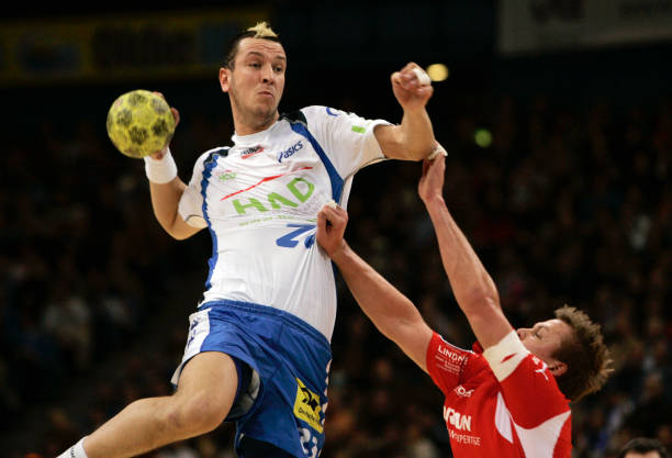 球迷纷纷留 球迷纷纷留