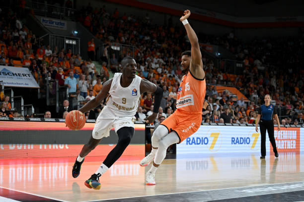 对于两国足 对于两国足